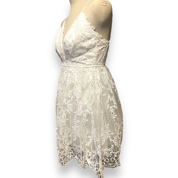 Maniju Romantic Interlude Embroidered Lace Dress White Small - Picture 5 of 11
